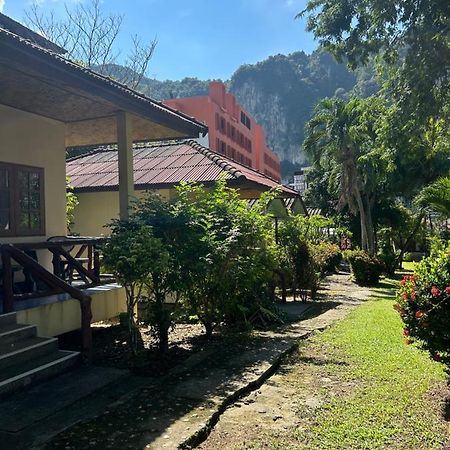 Adam Bungalows 甲米 外观 照片